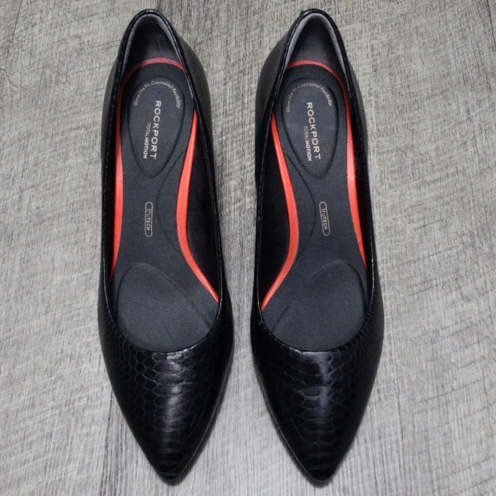 Rockport Total Motion (comfort pumps)